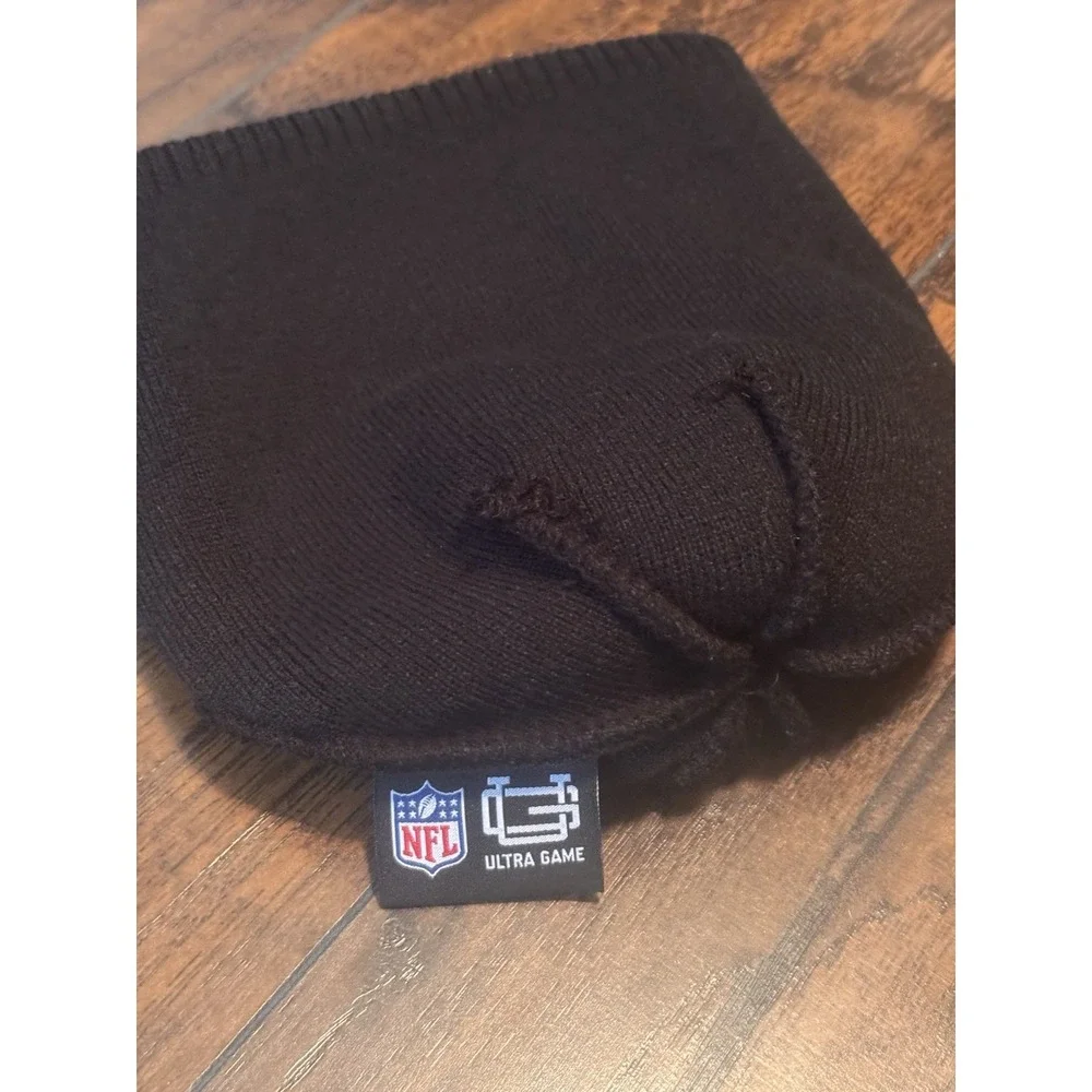 NFL Ultra Game Pittsburgh Steelers Knit Beanie Pom Pom Cuffed Hat Black Gold